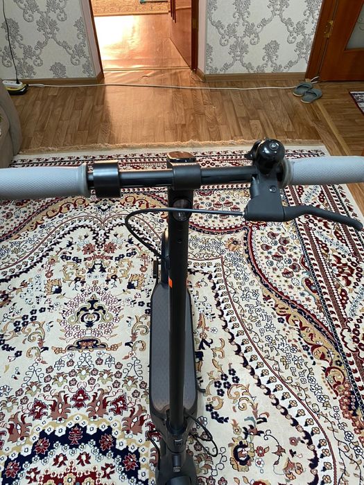 Продается электронийсамокат почти новый