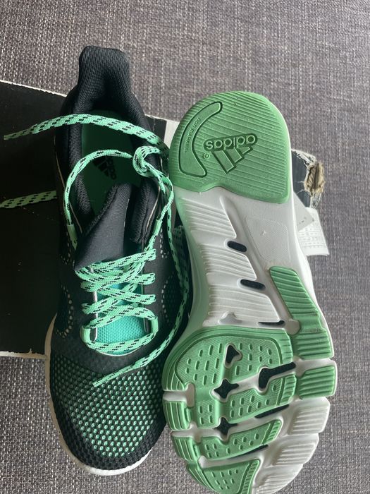 Маратонки Adidas