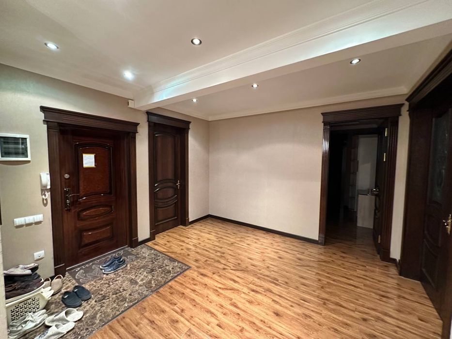 Госпитальный 4 комнатная 6 этаж, 150м2. Улучшенка. Евроремонт