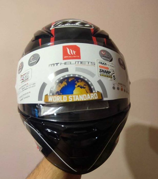 Каска за мотор MT