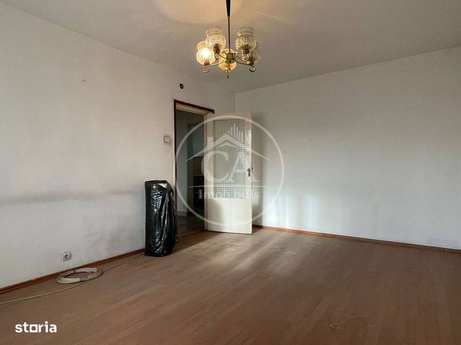 Apartament de vânzare cu 3 camere în zona Nufarul, Oradea — fotografia 2