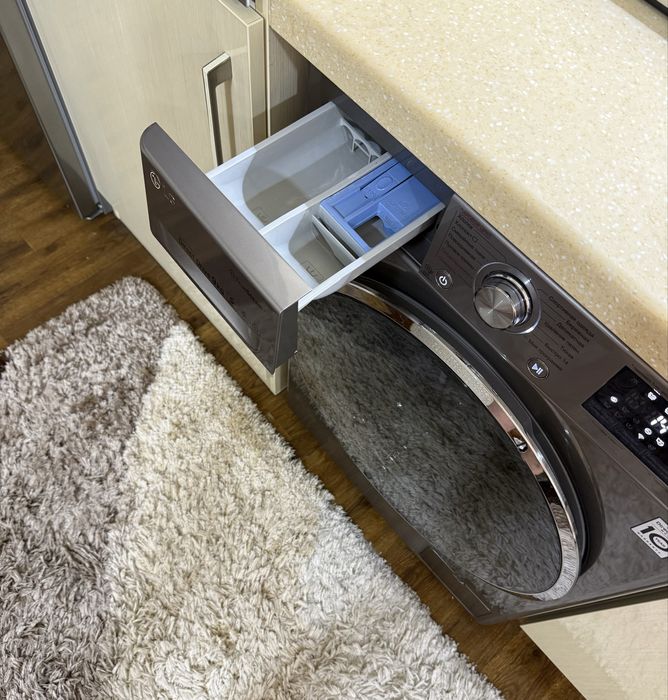 LG 9 kg avtomat kir yuvish mashinasi — a’lo holatida, to’liq ishlaydi