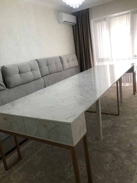 Стол консоль-трансформер