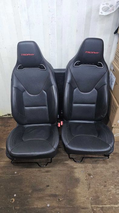 Scaune TROPHY Clio RS4 _ OEM Renault