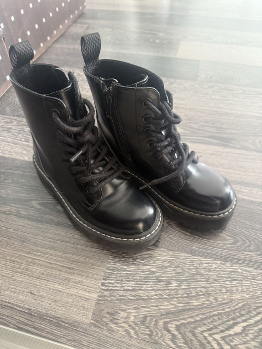 Боти, маратонки номер 27-29