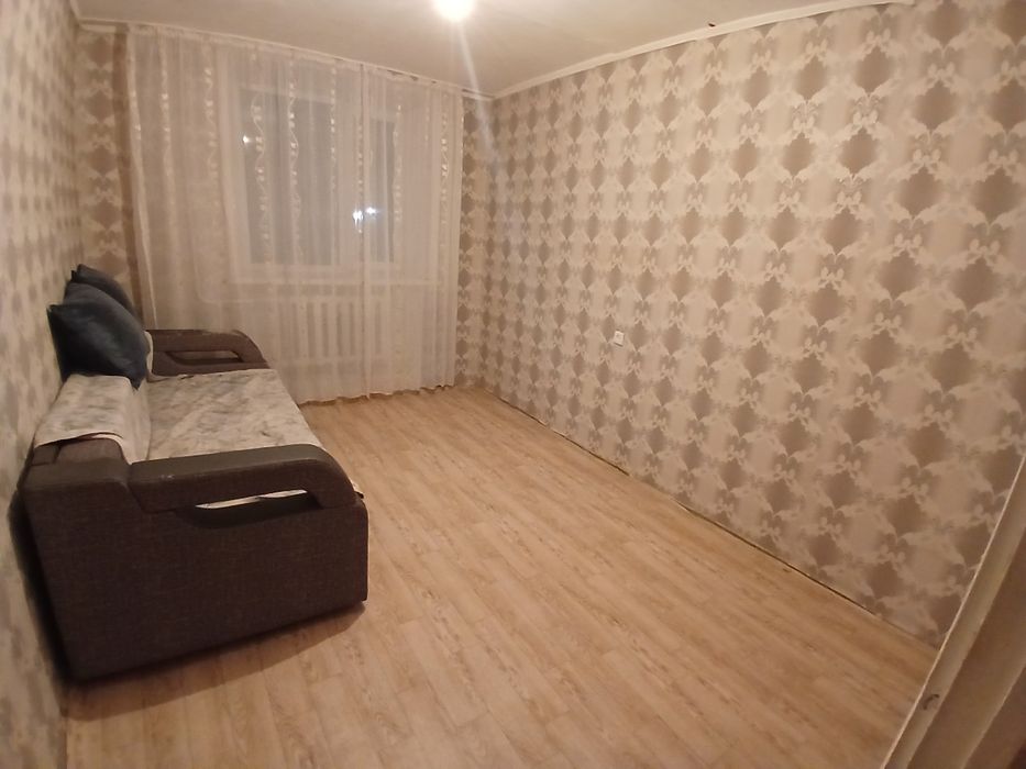Продам квартиру лл