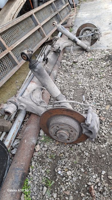 Заден мост за Рено Меган Сценик/Renault Megane Scenic