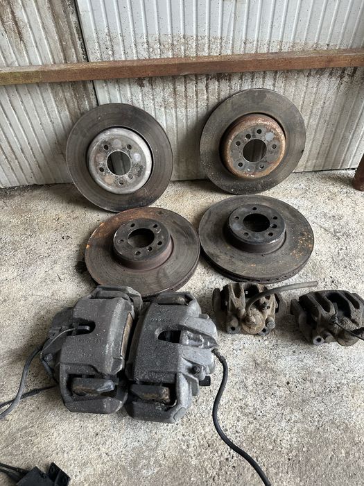Kit frane BMW Seria 5 E60 E61 535d etrier stanga Dreapta e60 535d 272cp 286cp discuri fata spate 535 E60
