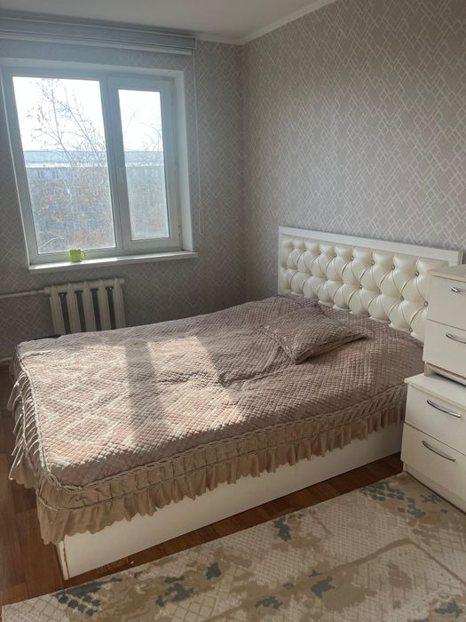 Спальный гарнитур продаётся