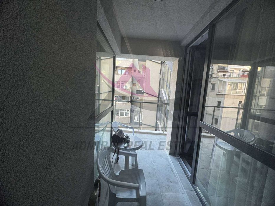 Дава се под наем Тристаен апартамент в Варна, Колхозен пазар - 80 кв.м за 800 € - Снимка #6