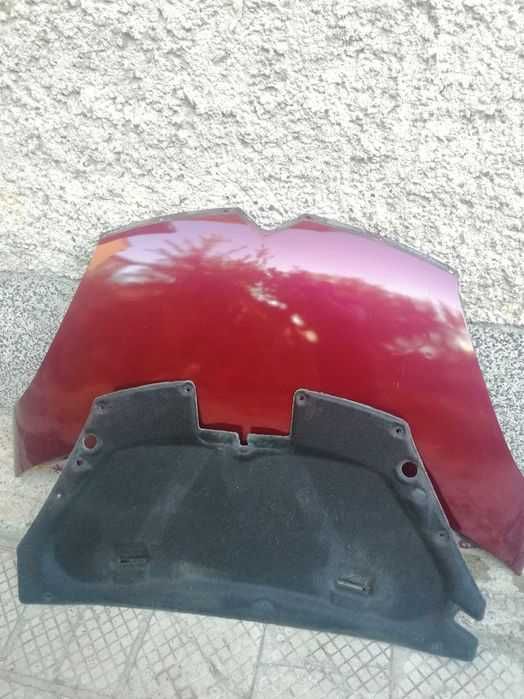 Преден алуминиев капак за Citroën C4 Picasso цвят Бордо