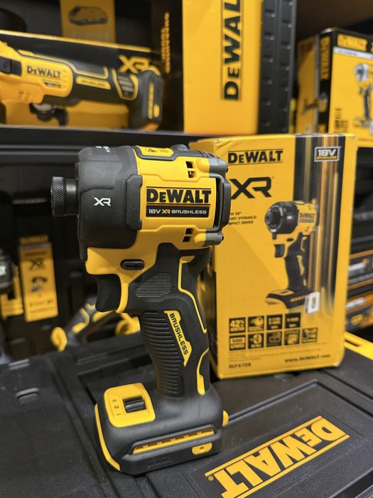 Импакт / Винтоверт DeWALT 18V XR Brushless