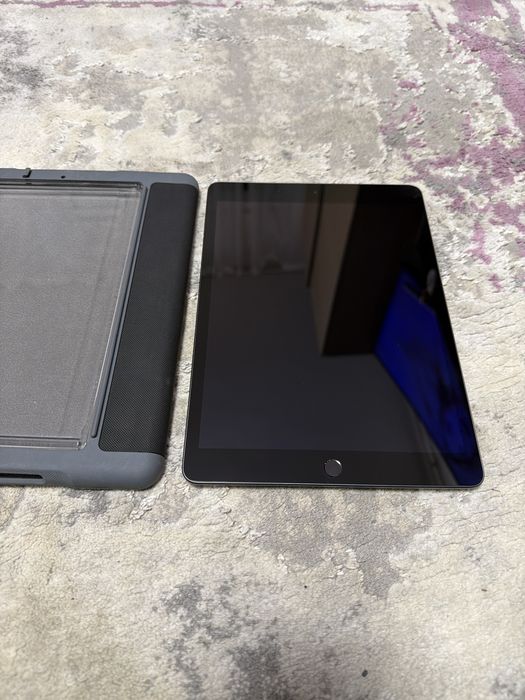 Ipad 8th gen 32Gb Impecabila cu MDM