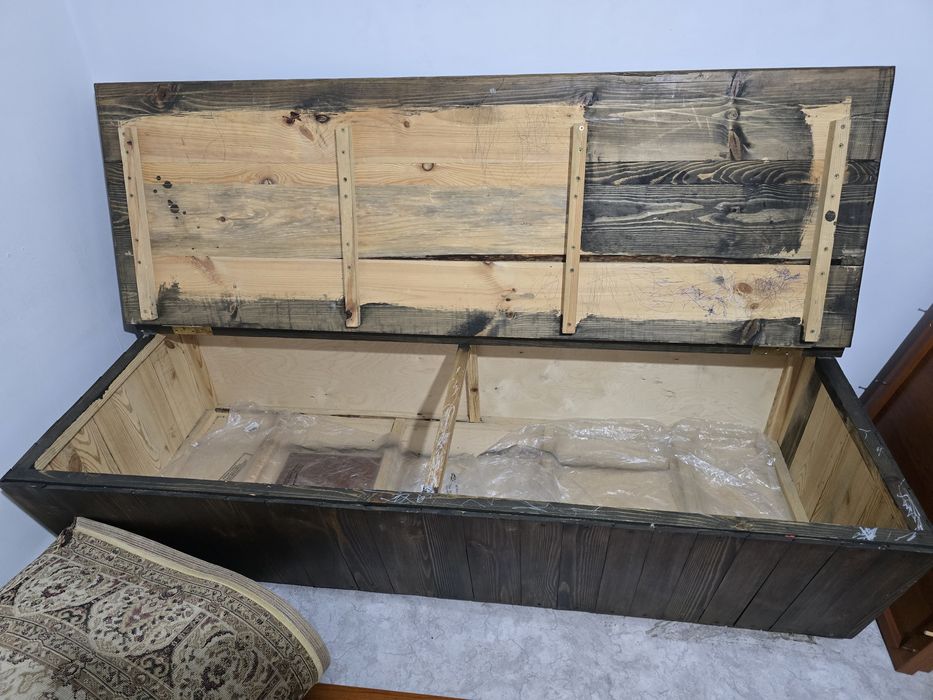 Сундук, сандык из дерева