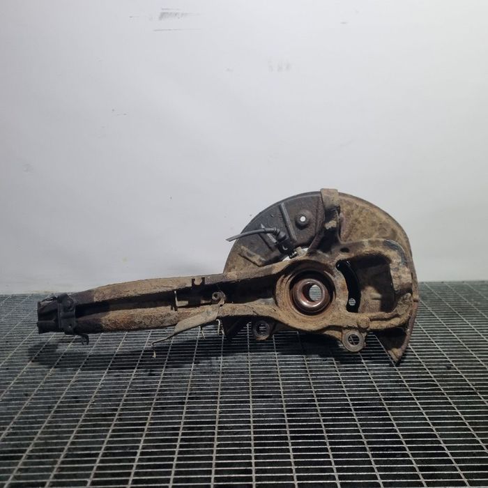 Fuzeta dreapta fata Volkswagen Touareg 7L 2.5 TDI 2003 - 2006 Automata BAC (1460) Diesel ...