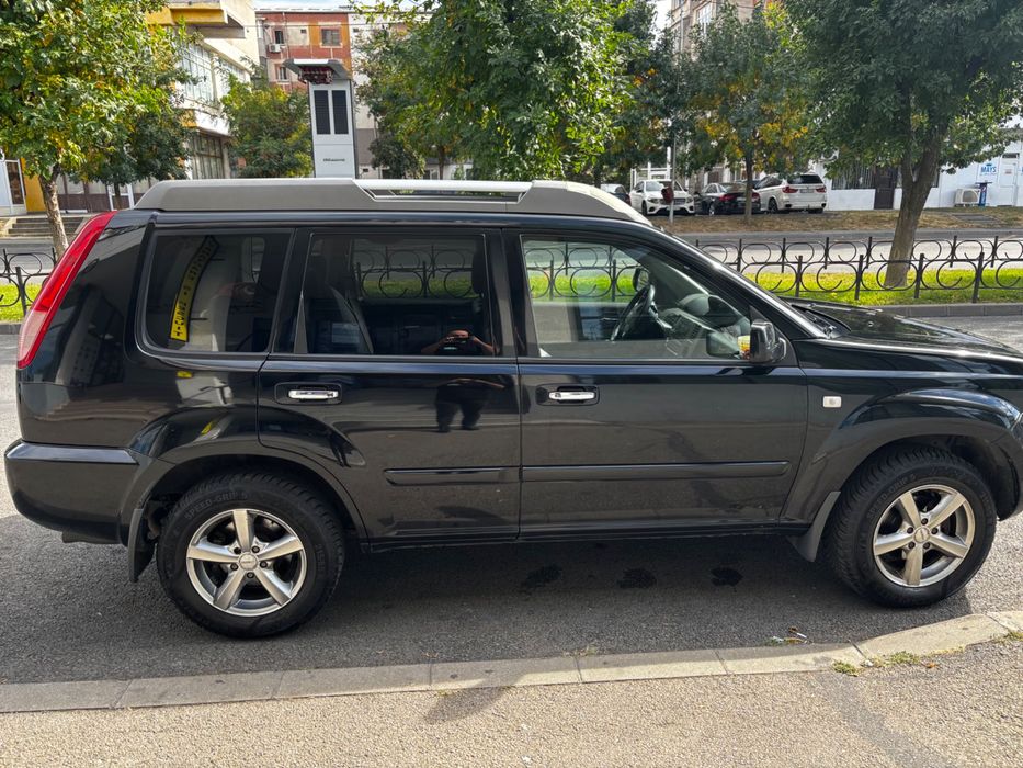 Nissan x-trail 2500 benzină +Gpl
