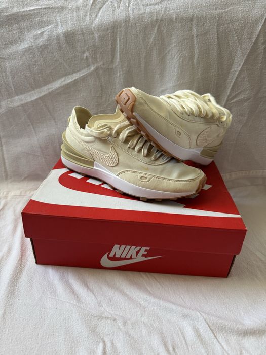 Adidasi Nike Air Max Dawn - marimea [introdu 37,5