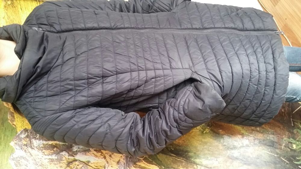 Осенне-весенняя куртка.