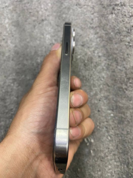 Iphone 15 pro Titan