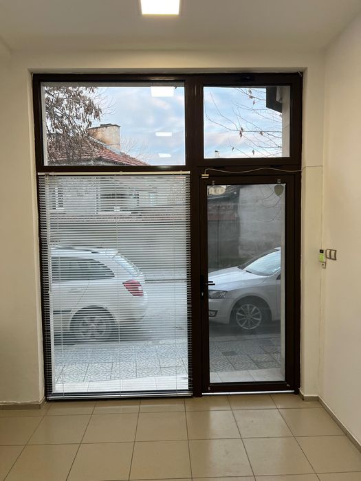 Дава се под наем Магазин в Пловдив, Кършияка - 36 кв.м за 269.28 € - Снимка #4