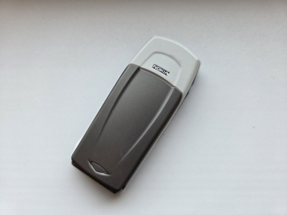 Nokia 6100 - telefon de colectie