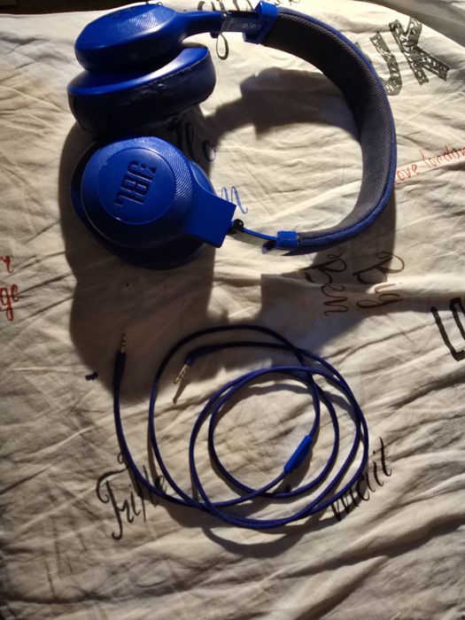 JBL E55BT (blue)