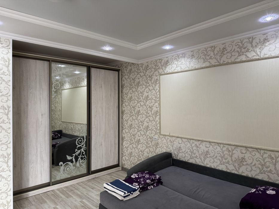 Посуточно квартира в 12-мкр