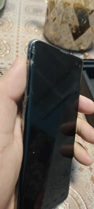 Продам S10  смартфон