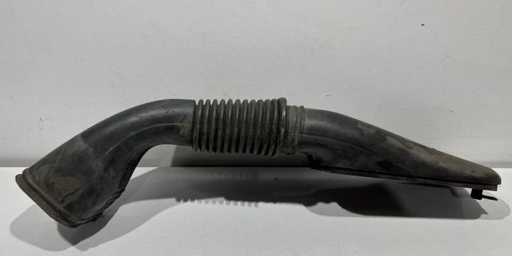 Furtun admisie 2.0D 13713401556 BMW X3 E83 [2003 - 2006]