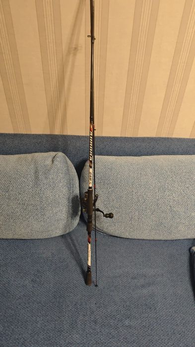 Продается спиннинг Аврора