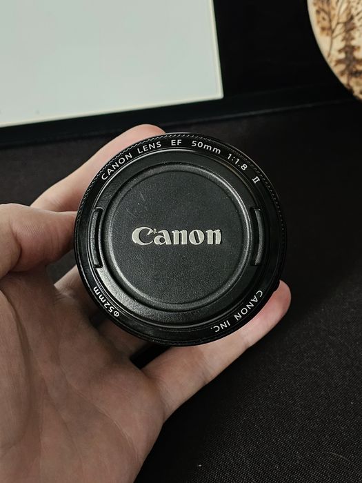 Canon EF 50mm f/1.8 ll