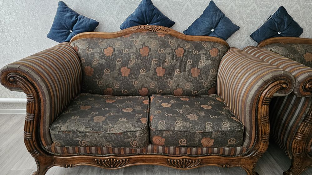 2 Дивана с креслом