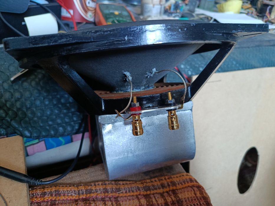 Советский низкочастотный динамик.8гд 1 25