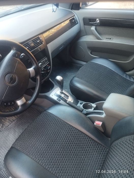 Jentra satiladi bez lyuk