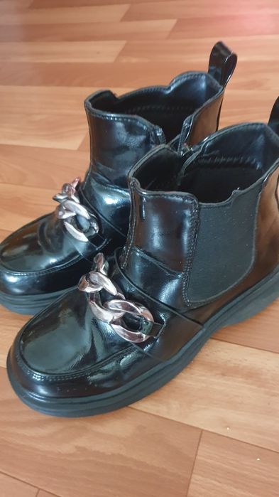Сапоги детские, чешки