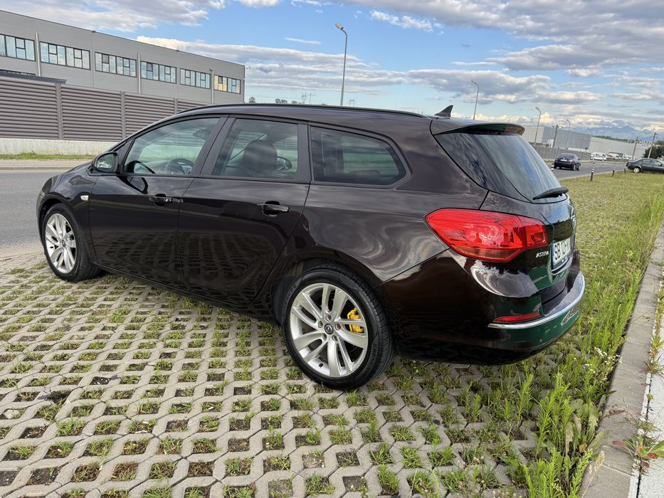 OPEL Astra 2013 — imagine 4
