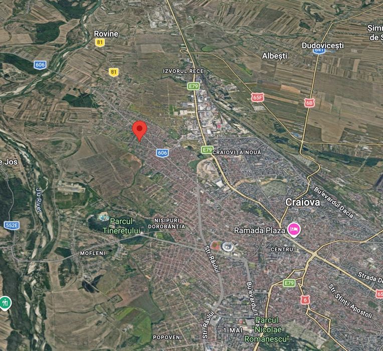 Oportunitate Unică: Casă Părintească + Teren Generos 1394m2 în Craiova