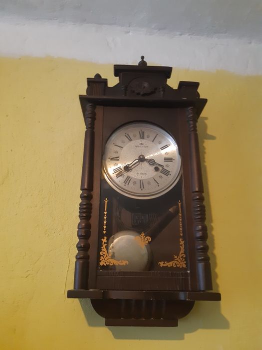 Ceasuri de perete