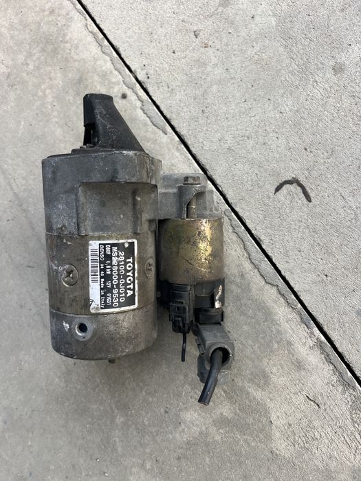 Стартер Toyota Yaris 1.0 бензин