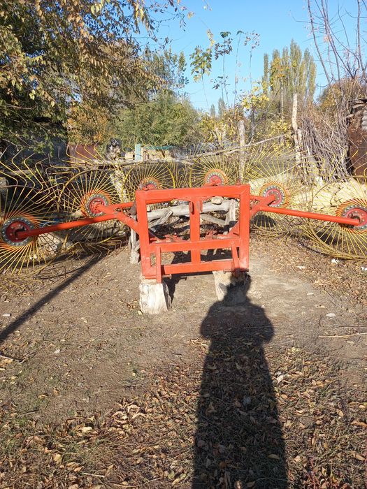 Трактор и прицеп