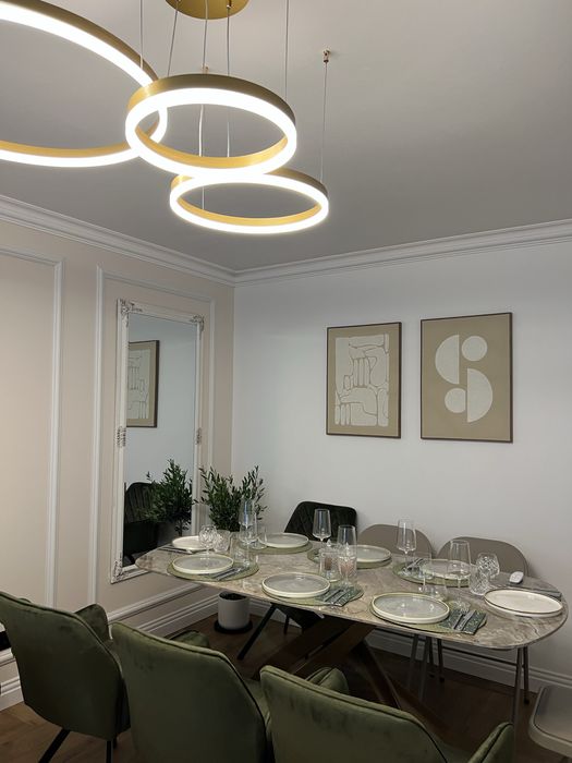 Vand apartament ( 3 camere )