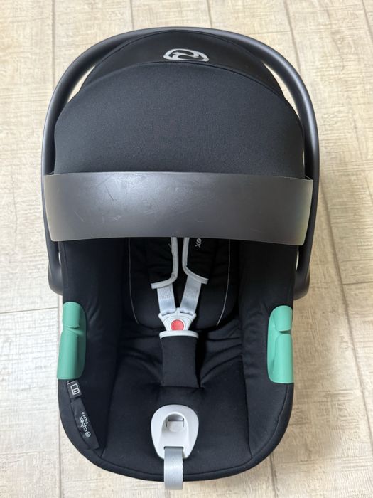Scoica auto CYBEX Aton B2 i-Size (0-13 kg) Volcano Black Silver BZP