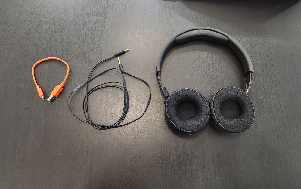 Căști wireless JBL 600BTNC
