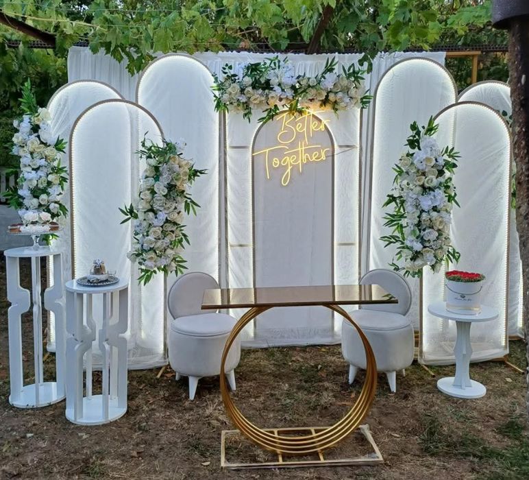 Конструкция с украса и арки за изнесен ритуал