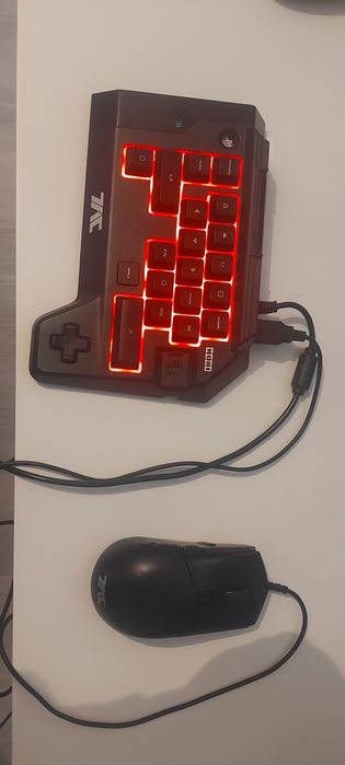 Hori tastatura și mouse pt ps4