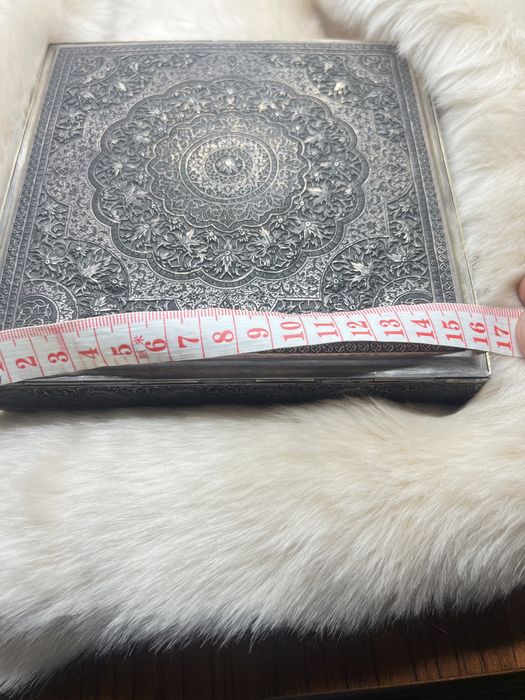 Elegantniy serebrenaya wkatulka  925proba 600gr