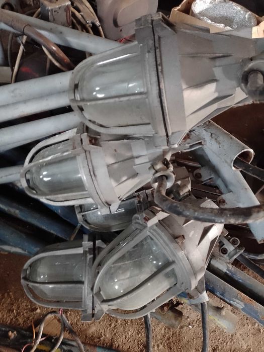 Lampa industriale retro