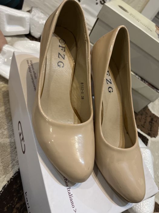 Продам обув лето осень