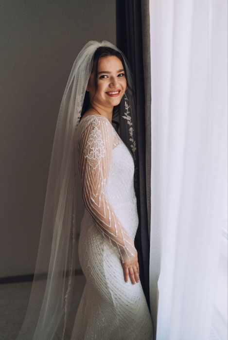 Rochie de mireasa tip sirenă mărimea S + voal