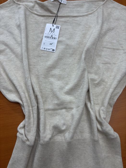 Lot 20 bluze Stradivarius cu eticheta 56 lei bc